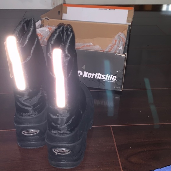Northside Boys Icicle Snow Boot size 9 - Picture 6 of 7